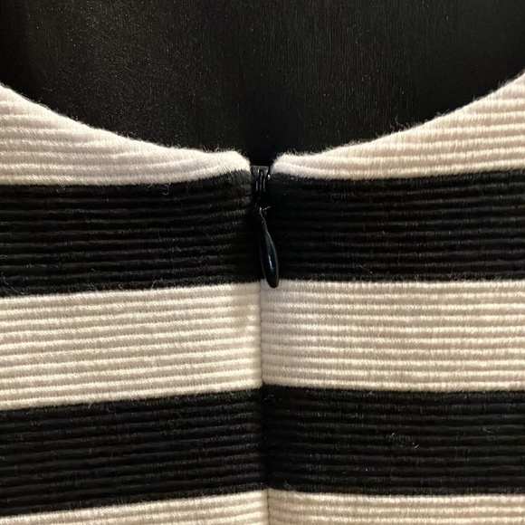 Boden Dress 👗 - Picture 5 of 7